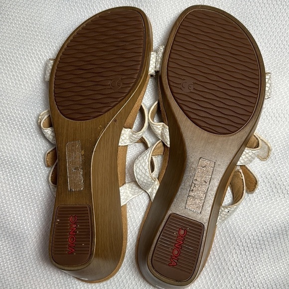 Vionic platform slip on sandals - Picture 7 of 7